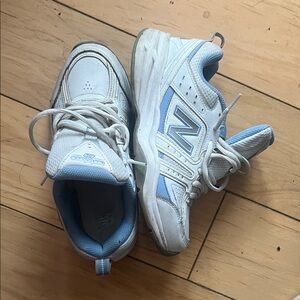 New Balance women’s ' Sneakers in White and Light Blue